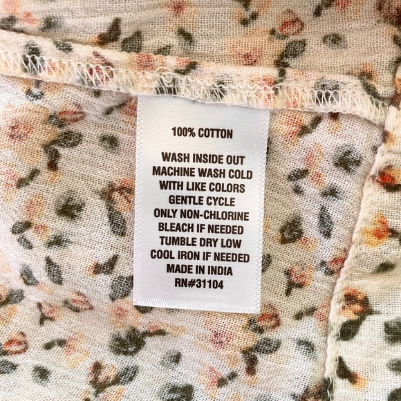 Women’s size large Wonderly orange and green floral button up blouse - Picture 7 of 7